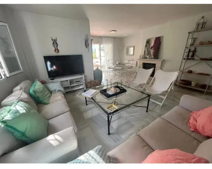 Apartamento En Elviria マルベーリャ